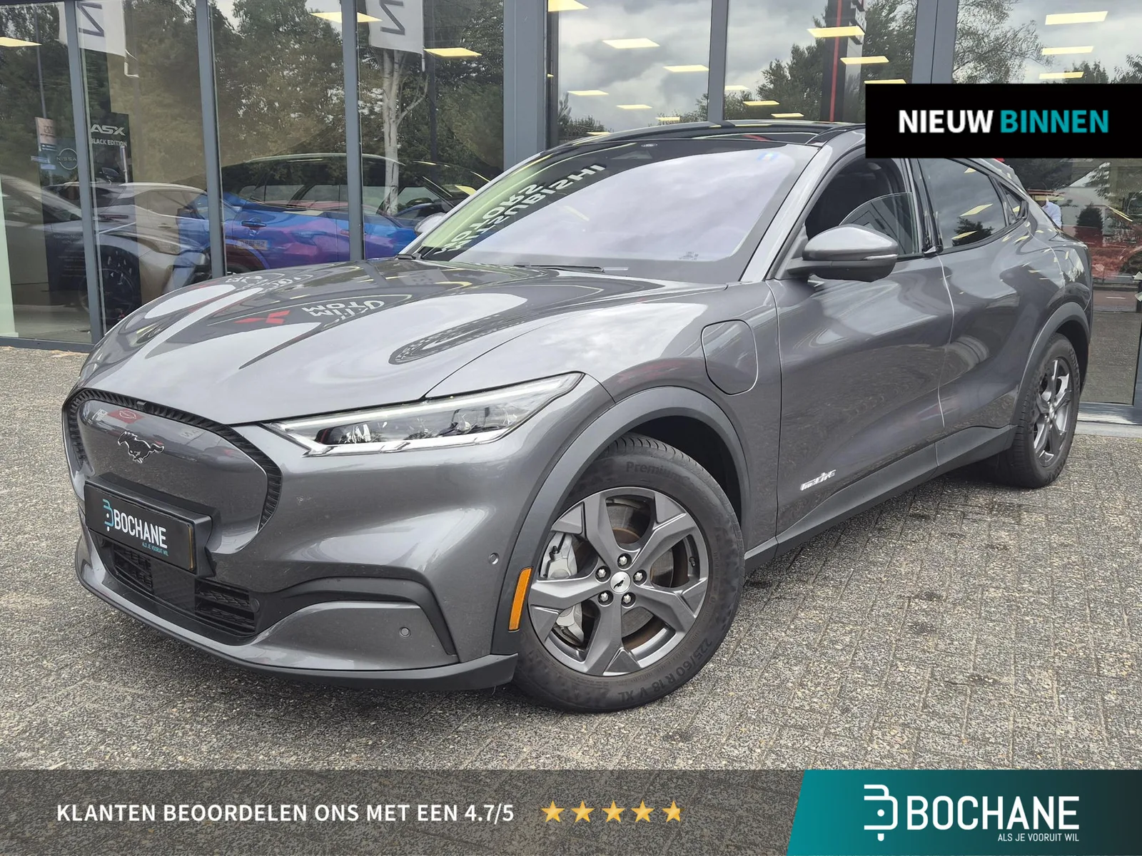 Ford Mustang Mach-E (2021) — foto 1