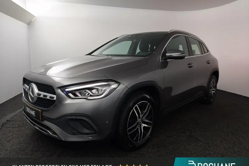 Mercedes-Benz GLA (2022)