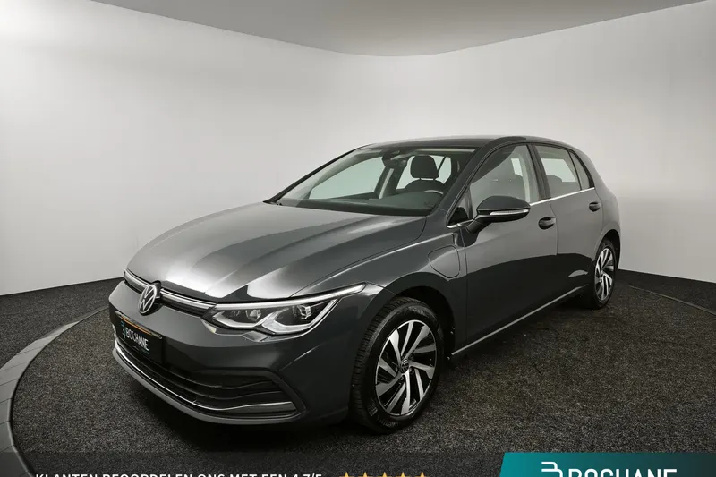 Volkswagen Golf (2023)