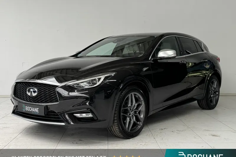 Infiniti Q30 (2016)