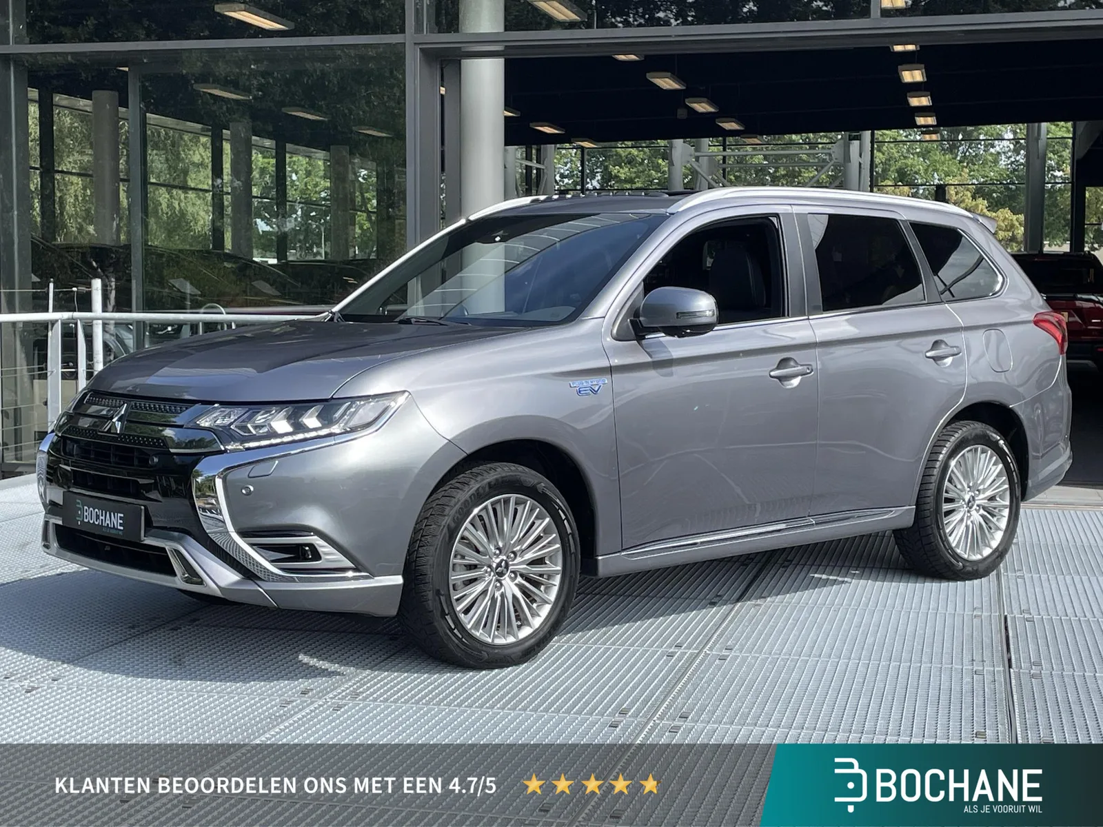 Mitsubishi Outlander (2018) — foto 1