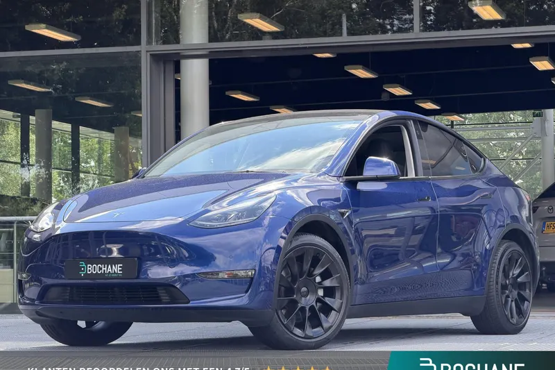 Tesla Model Y (2022)