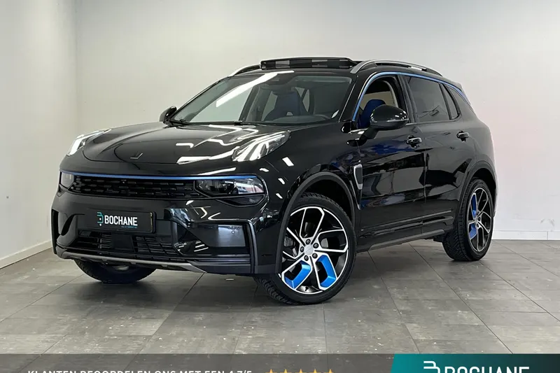 Lynk & Co 01 (2022)