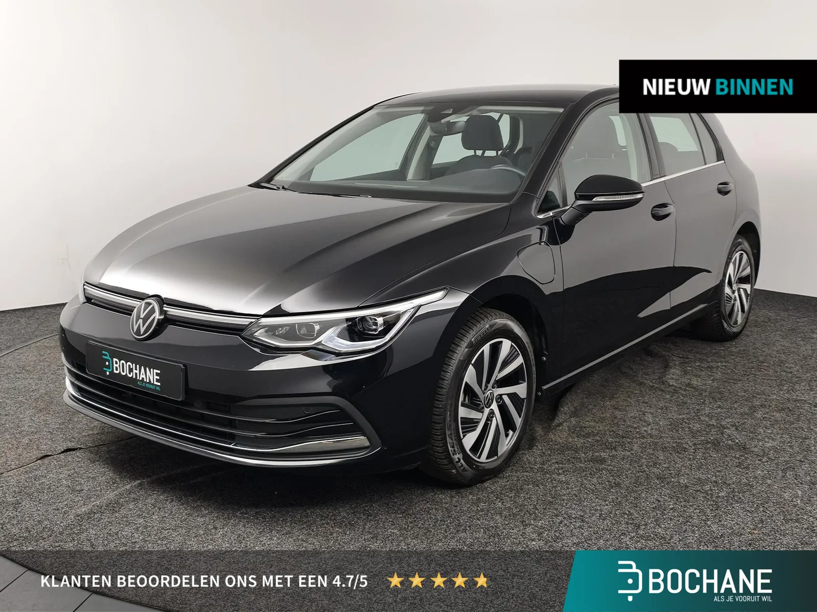 Volkswagen Golf (2024) — foto 1