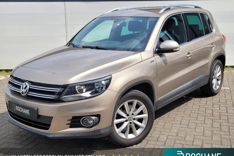 Volkswagen Tiguan (2015)