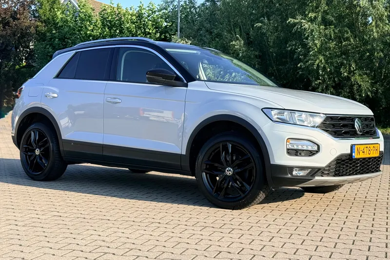 Volkswagen T-Roc (2021)