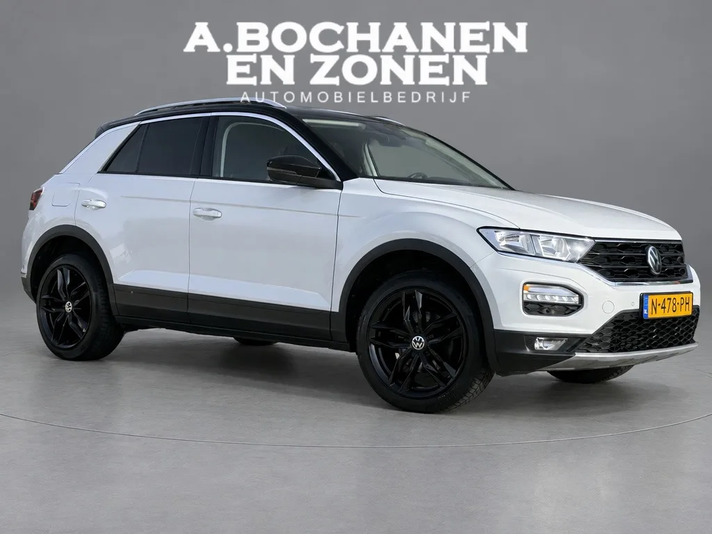 Volkswagen T-Roc (2021) — foto 1