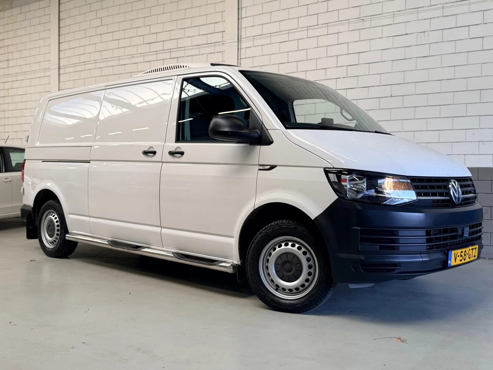 Volkswagen Transporter (2017) — foto 1
