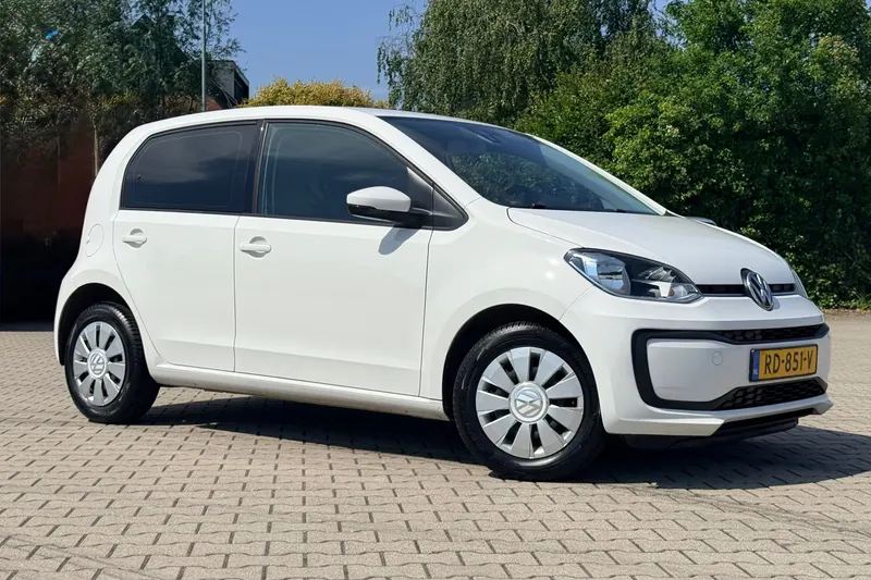 Volkswagen Up! (2017)