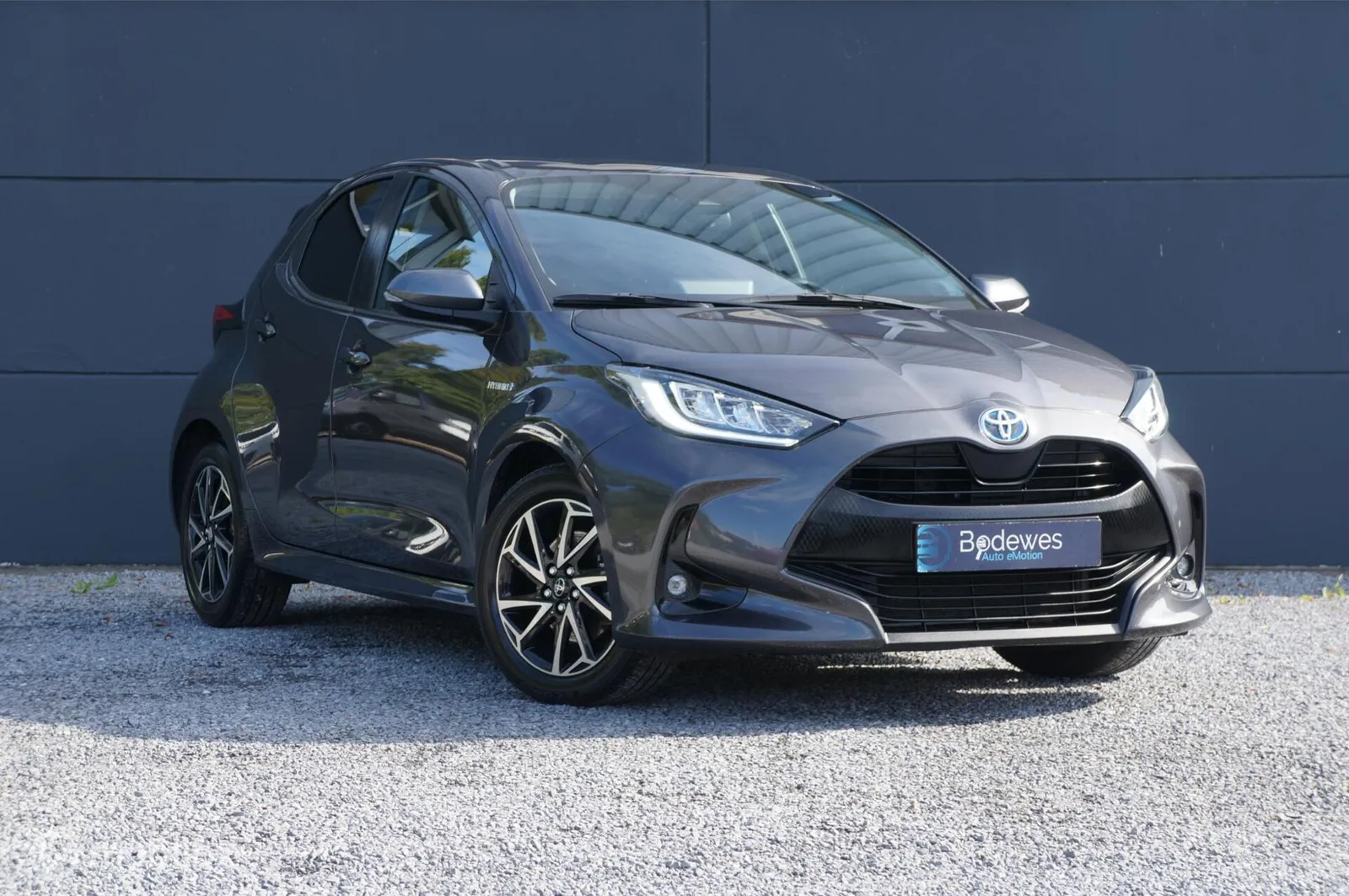 Toyota Yaris (2021) — foto 1