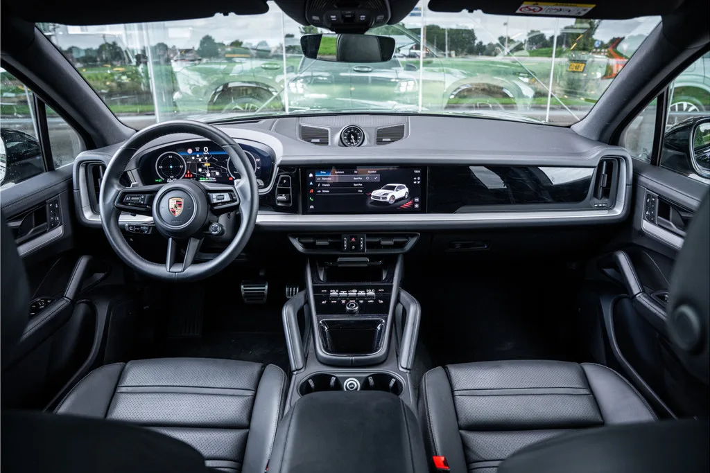 Porsche Cayenne (2026) — foto 1