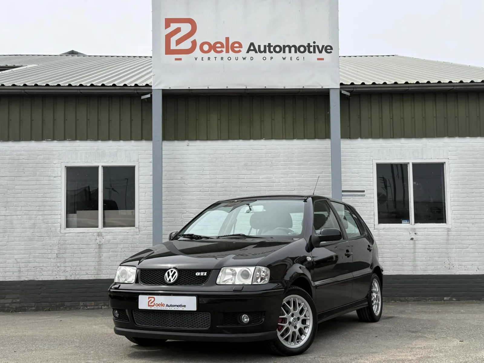 Volkswagen Polo (2000) — foto 1
