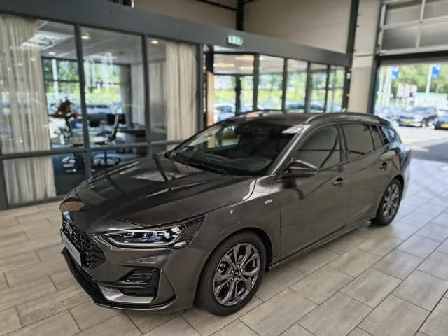 Ford Focus (2025) — foto 1