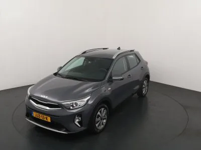 Kia Stonic (2023) — foto 1