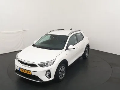 Kia Stonic (2023) — foto 1