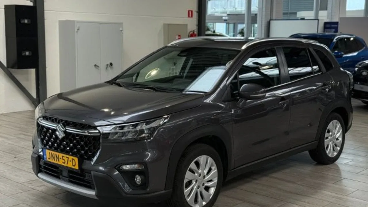 Suzuki S-Cross (2023) — foto 1
