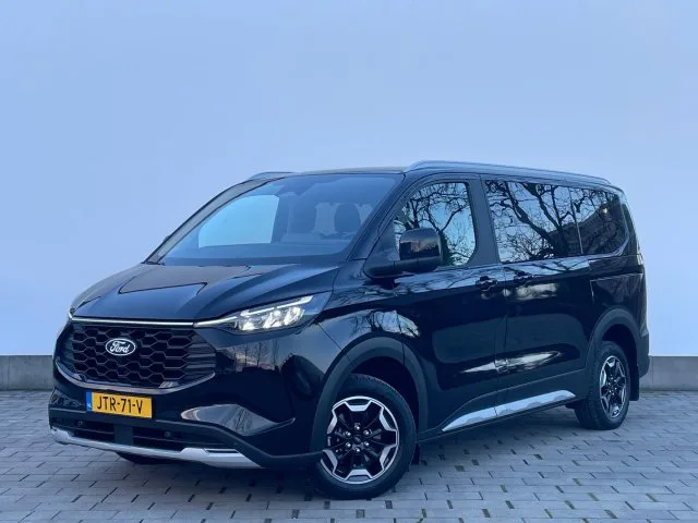 Ford Tourneo Custom (2025) — foto 1