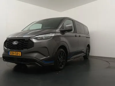 Ford Tourneo Custom (2025) — foto 1