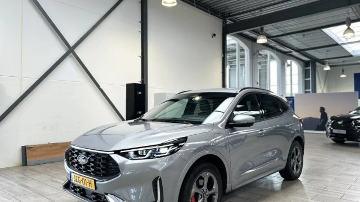 Ford Kuga (2025) — foto 1