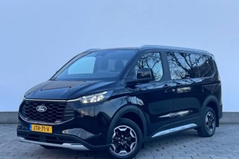 Ford Tourneo Custom (2025)