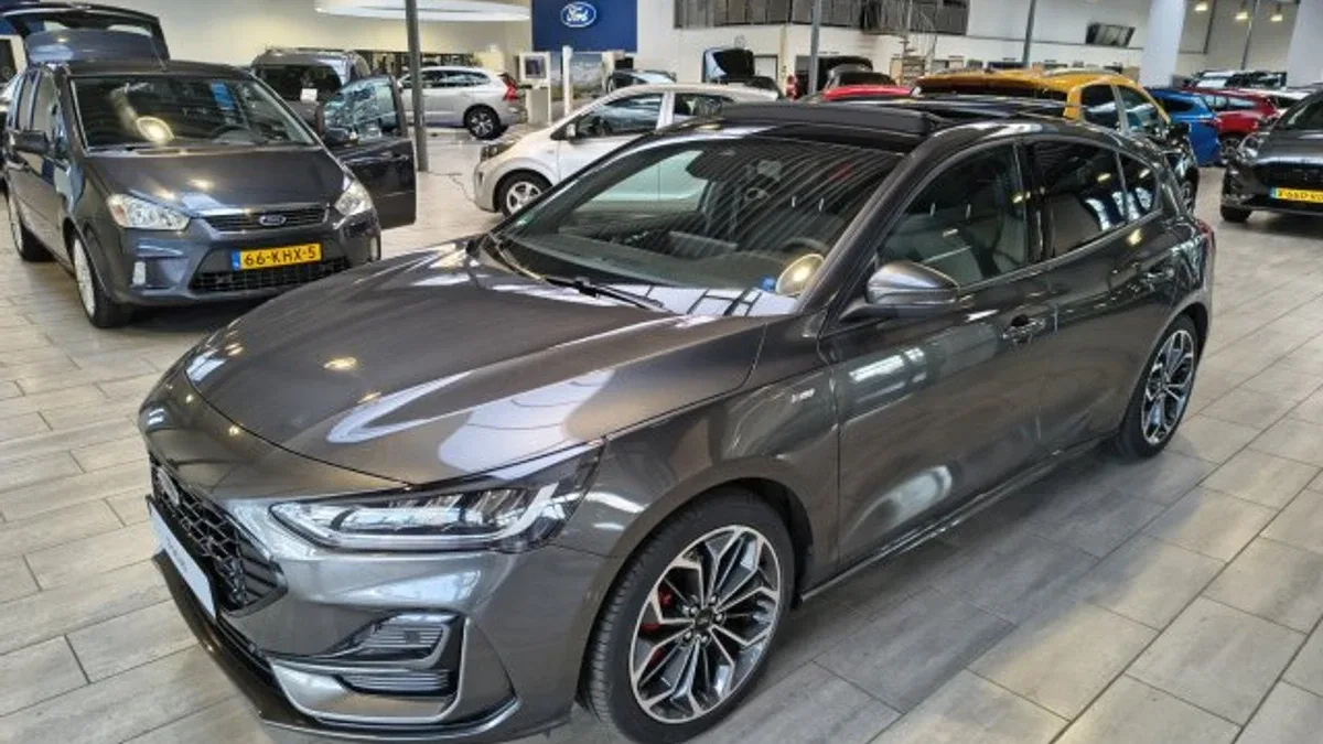 Ford Focus (2025) — foto 1