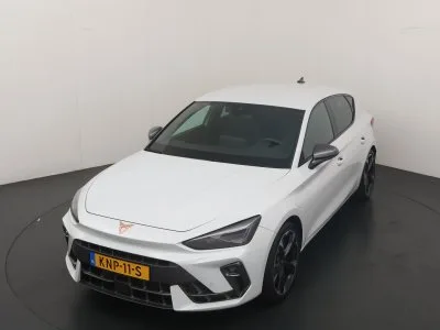 CUPRA Leon (2025) — foto 1