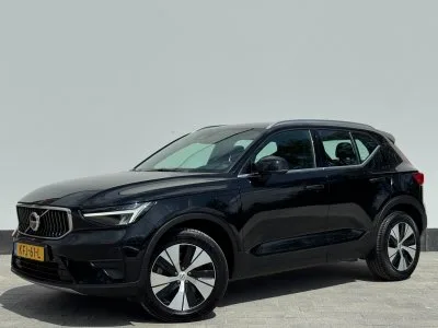 Volvo XC40 (2023) — foto 1