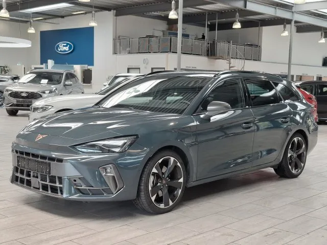 CUPRA Leon Sportstourer (2025) — foto 1
