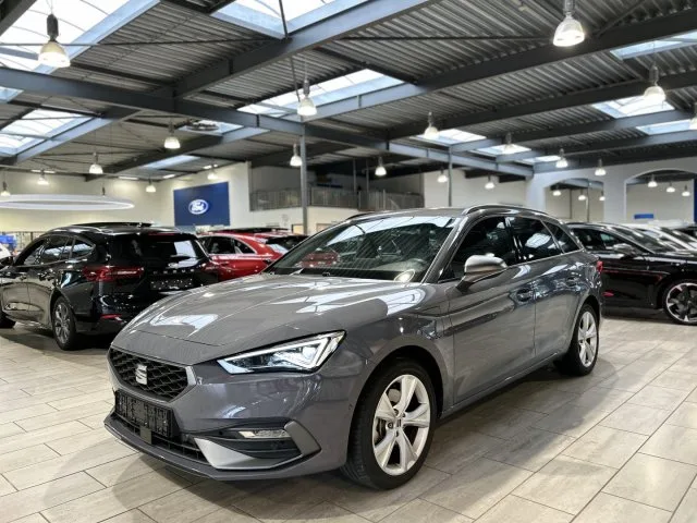 SEAT Leon (2025) — foto 1