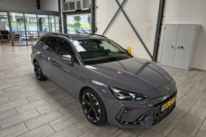 CUPRA Leon Sportstourer (2025)
