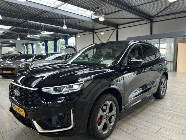 Ford Kuga (2025) — foto 1