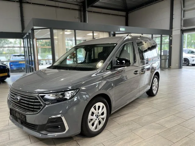Ford Tourneo Connect (2025) — foto 1