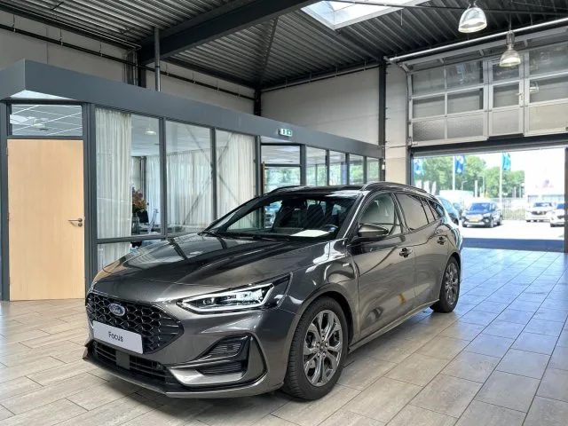 Ford Focus (2025) — foto 1