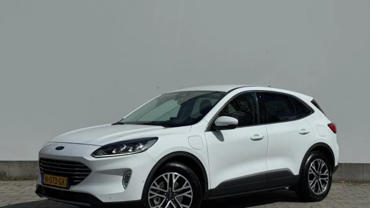 Ford Kuga (2020) — foto 1