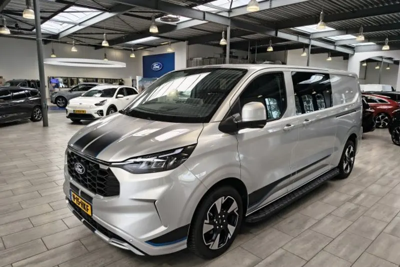 Ford Transit Custom (2024)