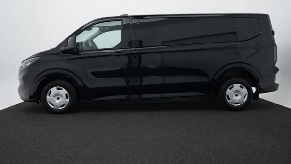 Ford Transit Custom (2024) — foto 1