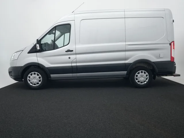 Ford Transit (2019) — foto 1