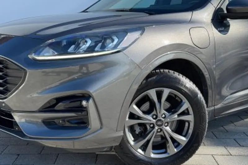 Ford Kuga (2020)