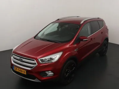 Ford Kuga (2017) — foto 1