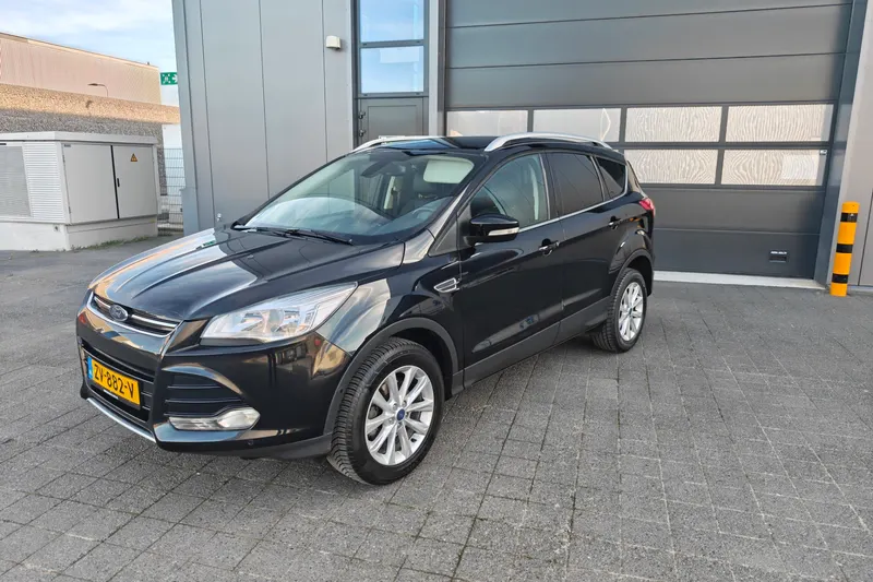 Ford Kuga (2015)