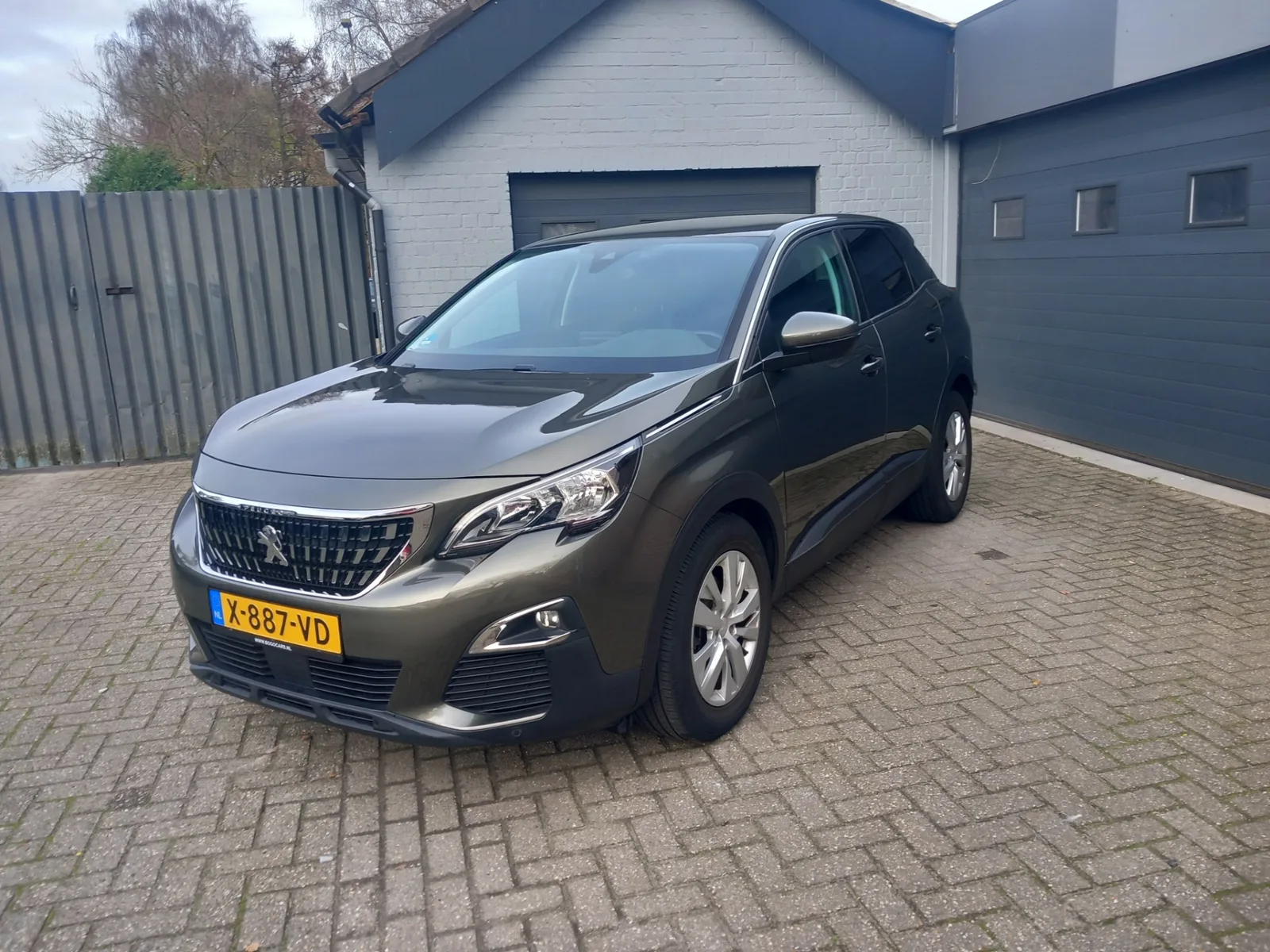 Peugeot 3008 (2018) — foto 1