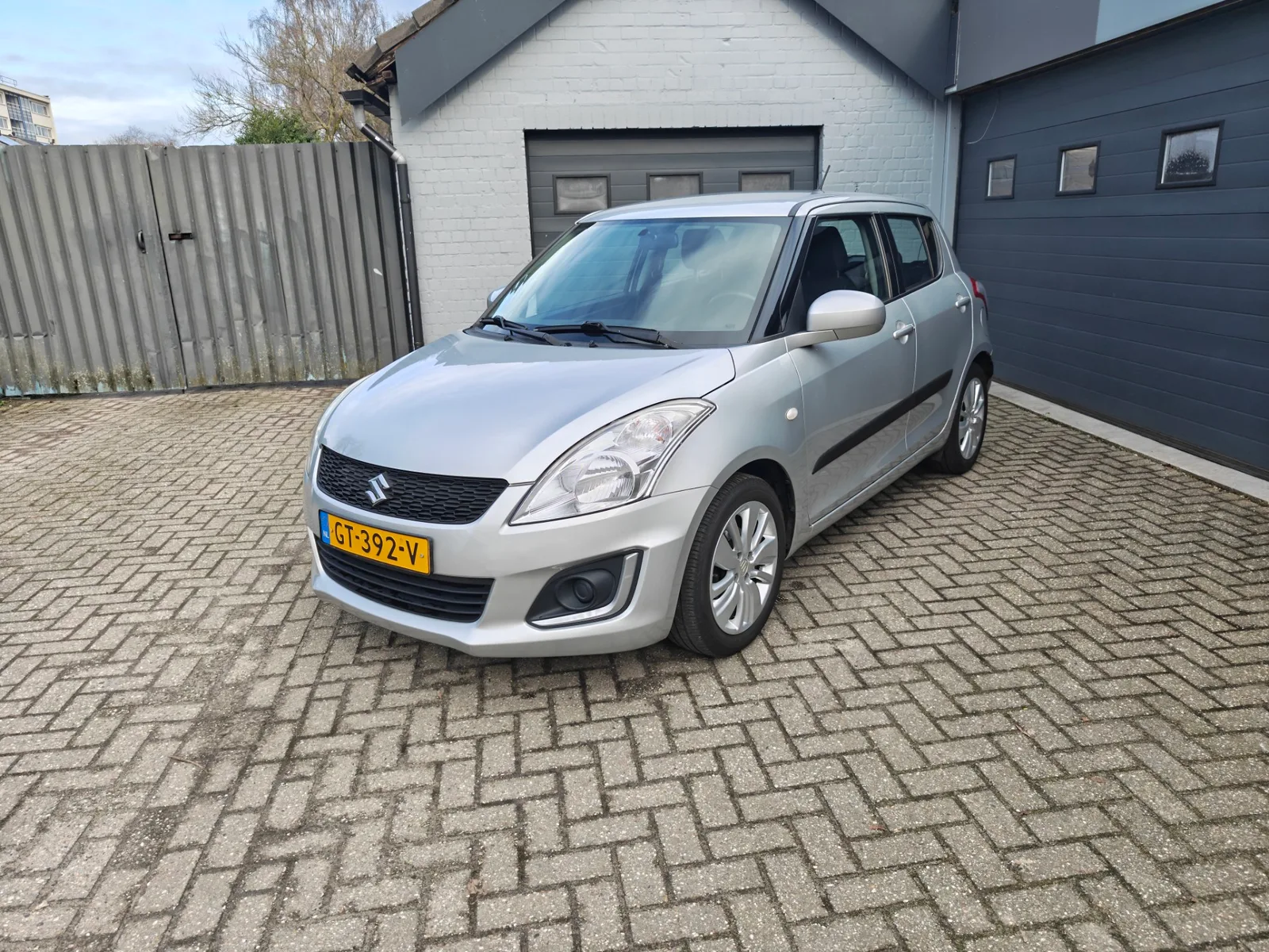 Suzuki Swift (2015) — foto 1