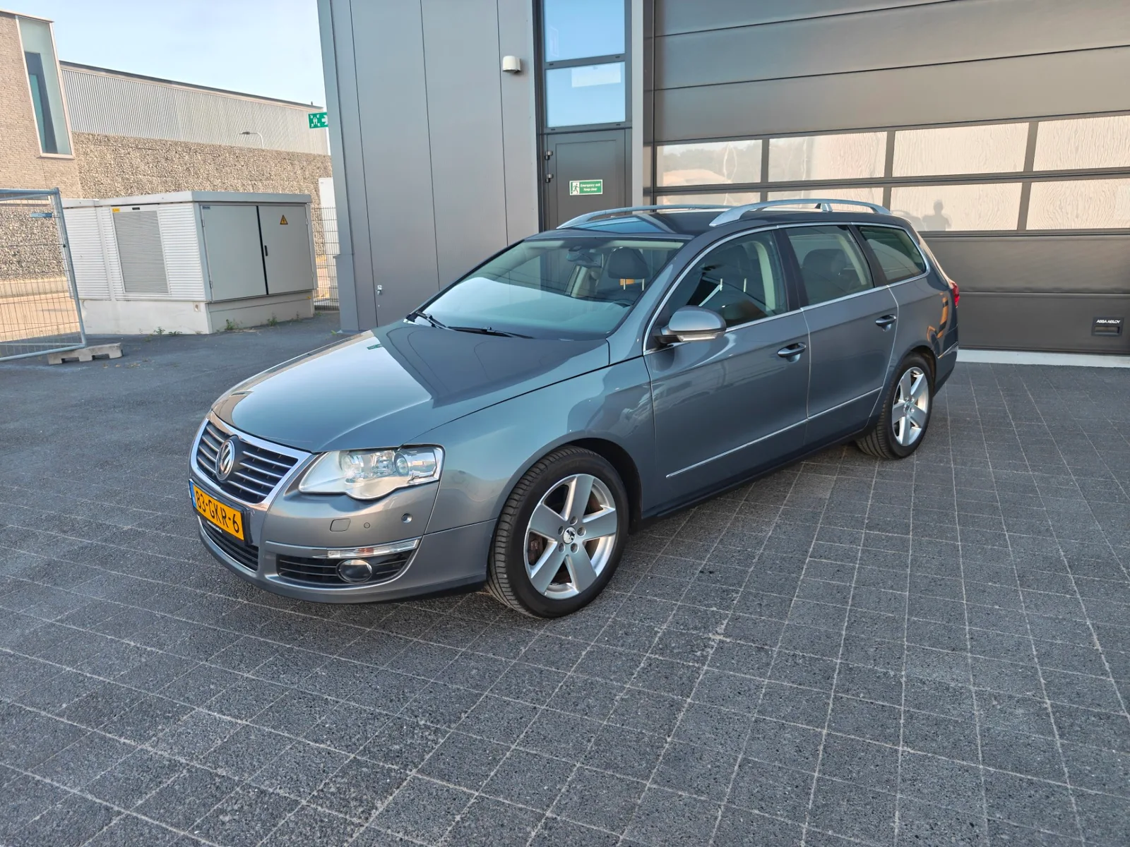 Volkswagen Passat (2008) — foto 1