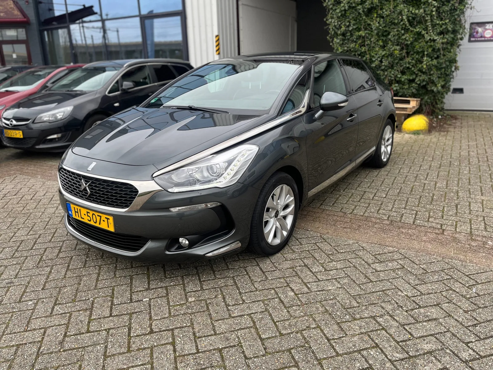 DS 5 (2015) — foto 1