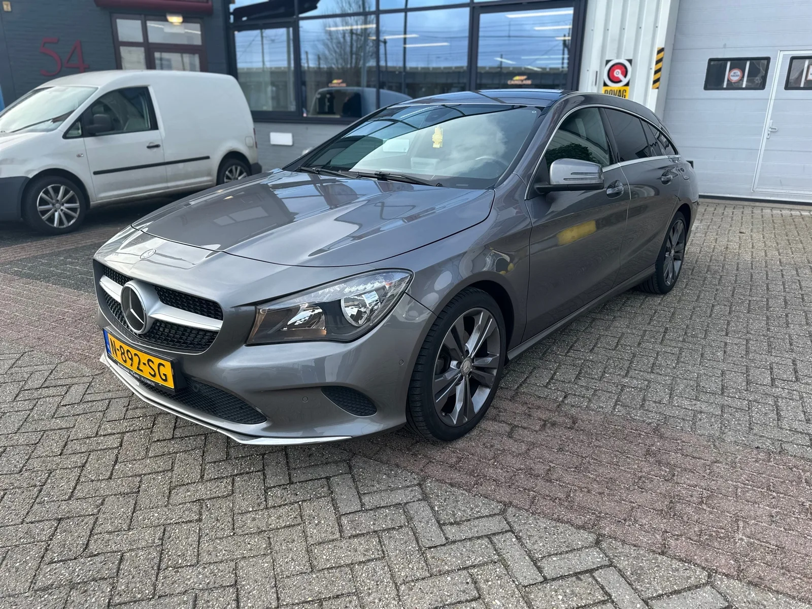 Mercedes-Benz CLA-Klasse (2017) — foto 1