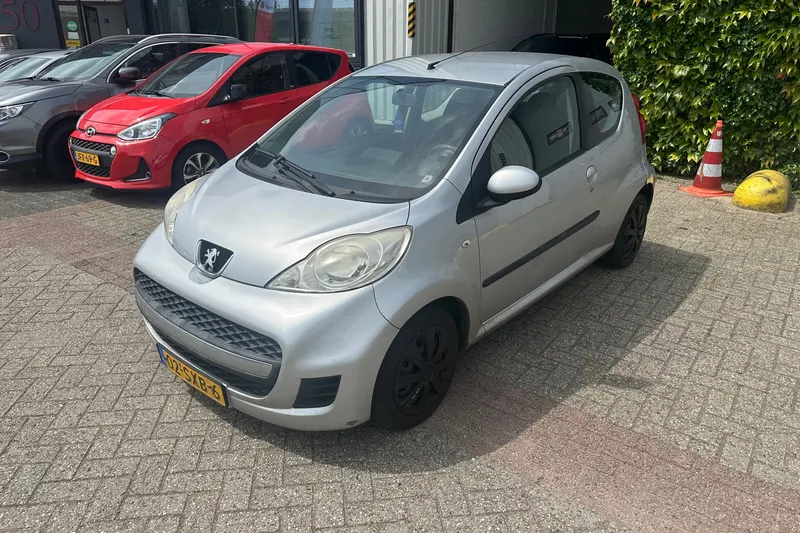 Peugeot 107 (2012)