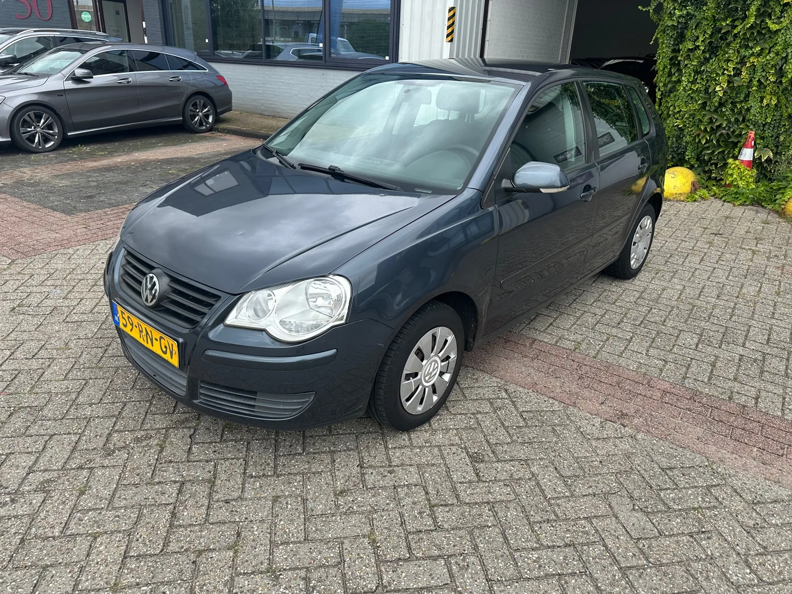 Volkswagen Polo (2005) — foto 1