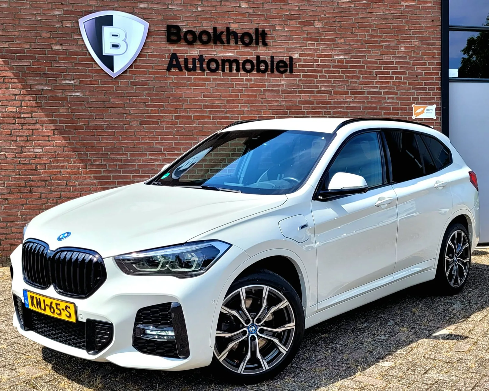 BMW X1 (2021) — foto 1
