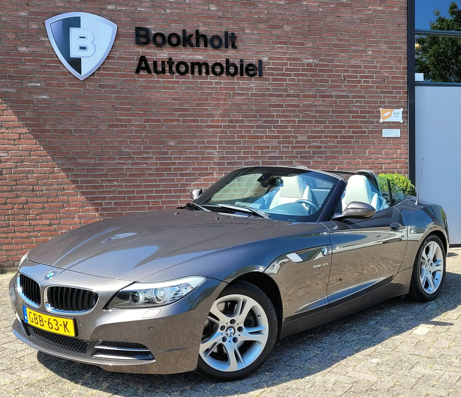 BMW Z4 (2010) — foto 1
