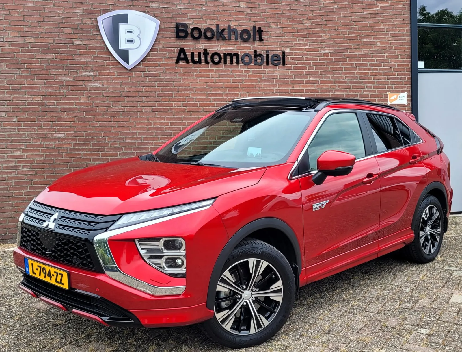 Mitsubishi Eclipse Cross (2021) — foto 1
